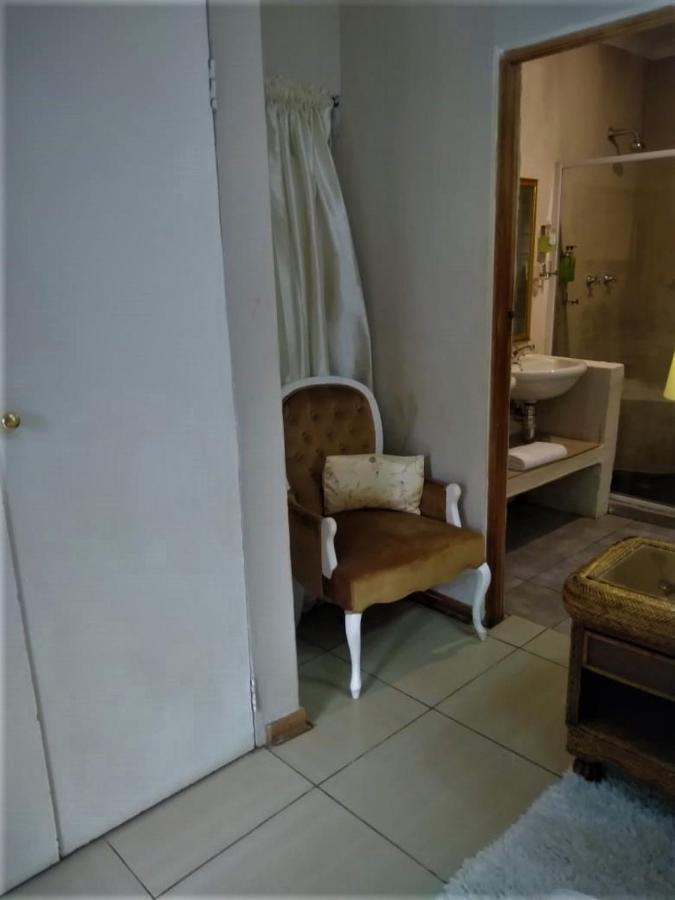 Amethyst Suites Springs  Esterno foto