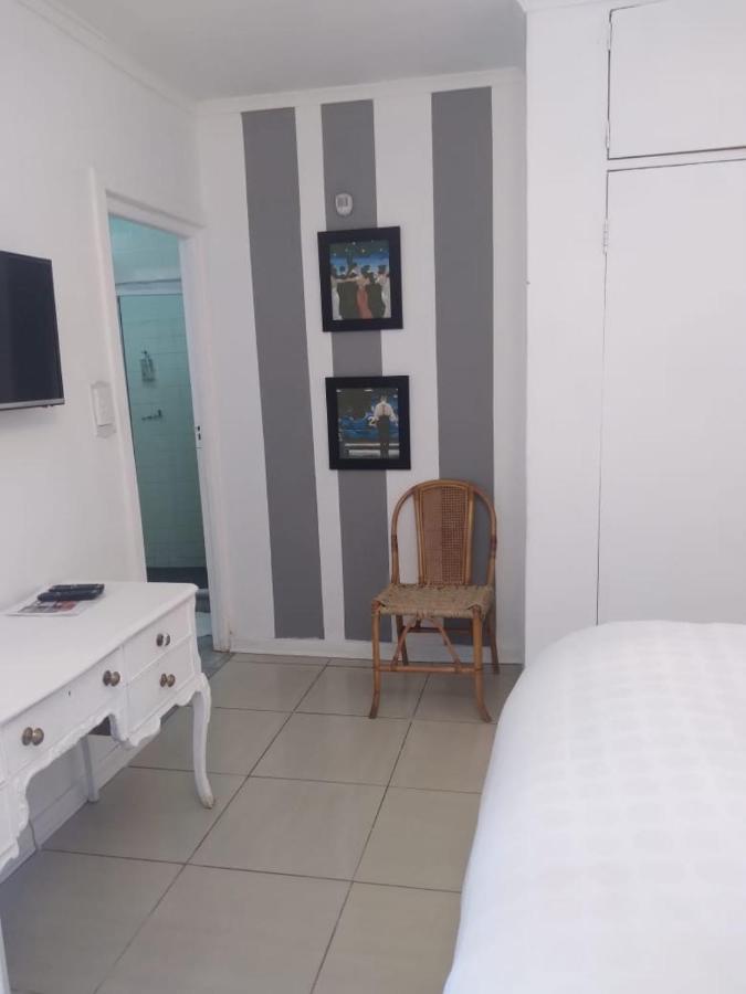 Amethyst Suites Springs  Esterno foto